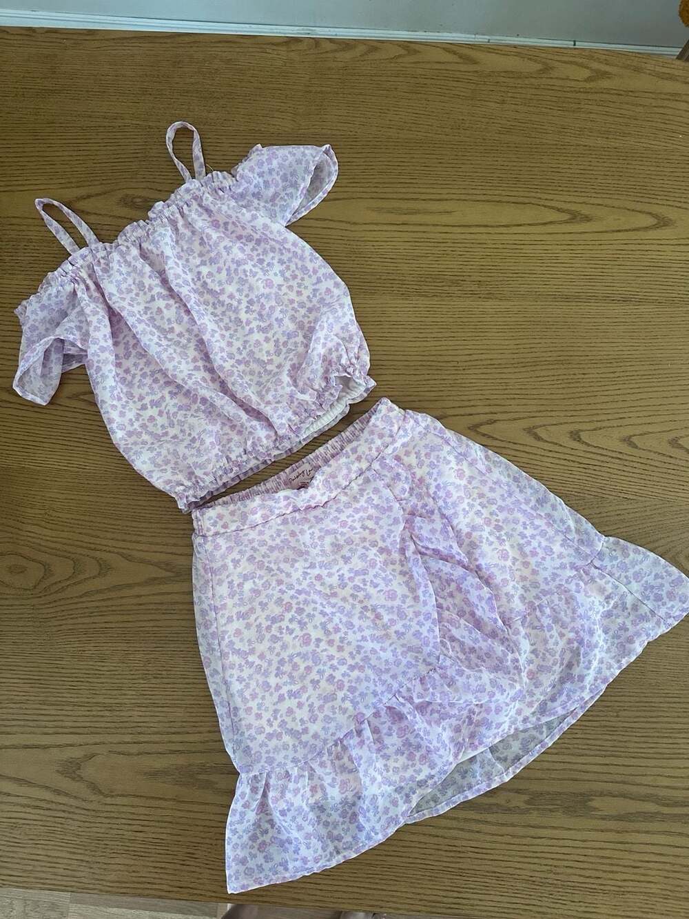 Paisley Love Girls Floral Off-Shoulder Two-Piece Skirt Set